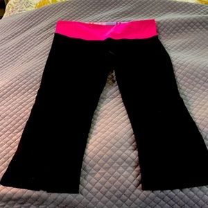 Lululemon Gather & Crow Crop II, size 8/10